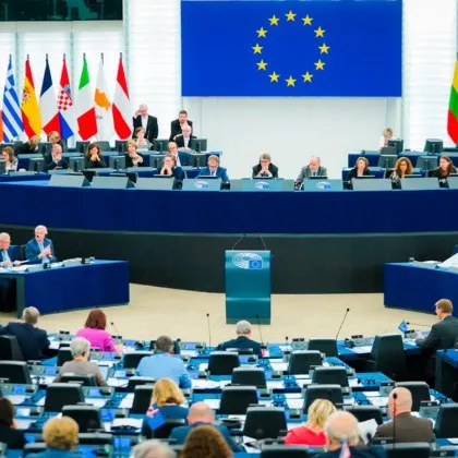 Зеленски пътува за Брюксел, след като Москва отвърна с ракети на украинското затишие
