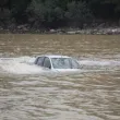 Кола излетя в коритото на река Арда, има пострадали