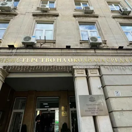 Нов обрат около "Кроношпан": РИОСВ обжалва отказа за спиране на производствена линия