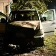 Два автомобила горяха в Търговище, партия твърди за умишлен палеж
