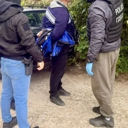 Удар на ГДБОП в Русе: Иззеха над 60 грама фентанил ВИДЕО