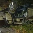 Меле! Кола се обърна по таван, щетите са сериозни СНИМКИ
