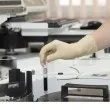 Разбиха международна мрежа за незаконна търговия с човешки яйцеклетки