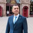 Кой е Ивайло Симеонов? От студентски лидер през три мандата кмет до президентската битка