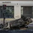 След погромите: Франция и Италия изпращат армията по улиците