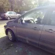Война за места или опит за кражба? Столичанка откри колата си помляна СНИМКИ