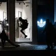 Нов вечерен час въведоха в Париж