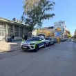 Полицаи паркираха в нарушение, за да правят проверки? Русинова с остър коментар СНИМКИ