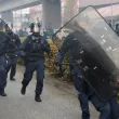 70 000 полицаи се мобилизират за овладяване на ситуацията във Франция