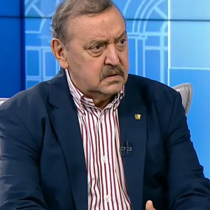 Не мога да уважавам хора, които пет пари не дават за живота и здравето на народа си