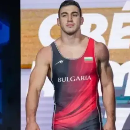 Семен Новиков стана световен шампион по борба