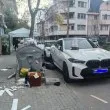 БМВ блокира сметоизвозването, боклуци се озоваха върху колата