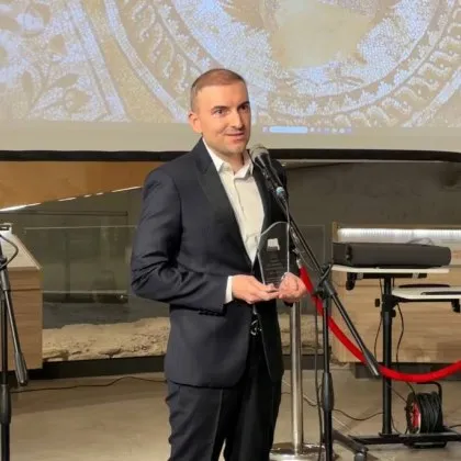Илиян Велков с отличие от СБЖ за 100 години организирана журналистика в Пловдив