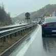 Камион се обърна на АМ Тракия! Трафикът е блокиран, има тапа СНИМКИ