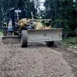 Заради свлачището към Пампорово: Асфалтираха черен път за зимния сезон