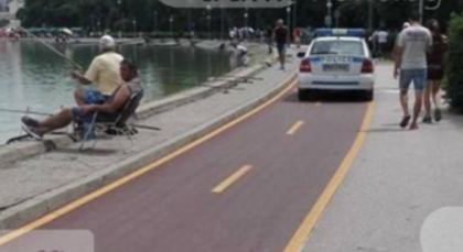 Полицейска патрулка стана велосипед! Бръмчи по велоалеята на Гребната