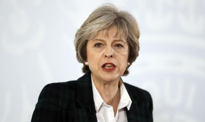Тереза Мей сложи край на неяснотата около Brexit-а