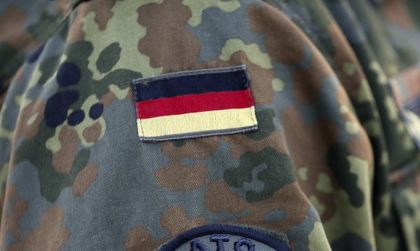 Задържаха германски военен, готвел терористичен акт