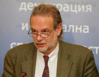 Евгений Дайнов, политолог: БСП е в нокаут, а ДПС се позиционира като компетентна управляваща партия