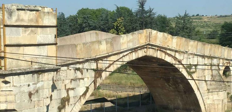 Ремонтират “Сводестия мост” и парк “Димана Данева” в Харманли