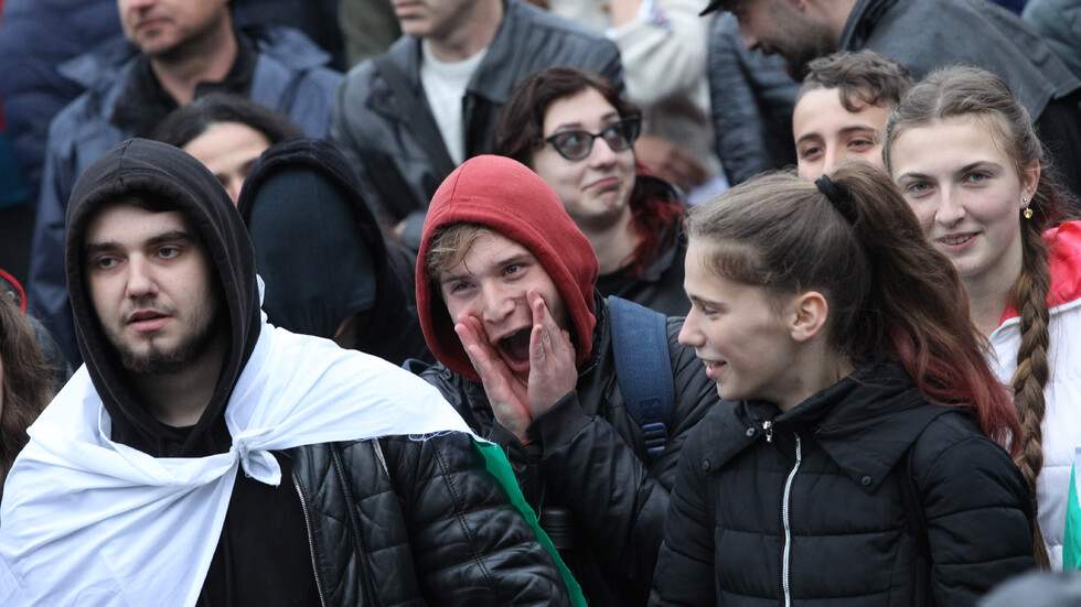 Третият протест в Габрово премина без сблъсъци
