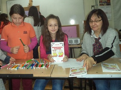 10-годишна от Пловдив издаде книга, пише втора
