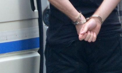 Хванаха 18-годишен, извършил кражба в Семчиново
