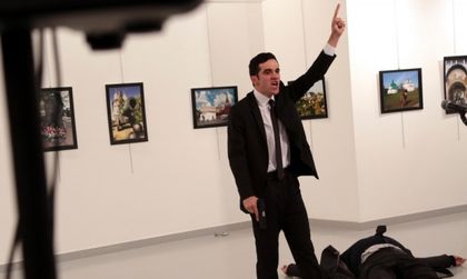 Убиецът на руския посланик е 22-годишен полицай
