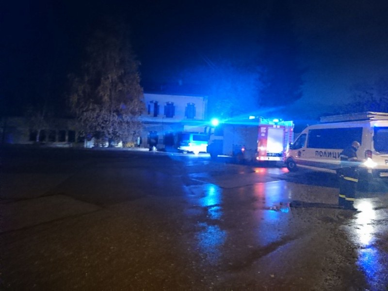 Замръзнал водоем се пропука и погълна 15-годишно момче край Пловдив