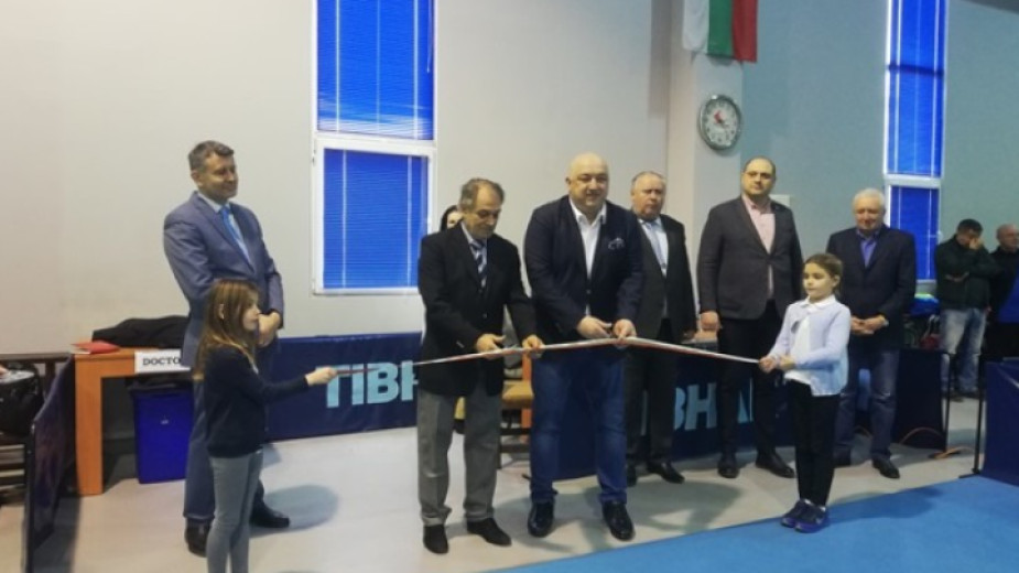 Красен Кралев откри нова частна зала за тенис на маса в Пловдив