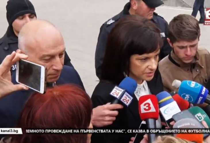 Дариткова след заседанието на КСНС: Много съм изненадана!