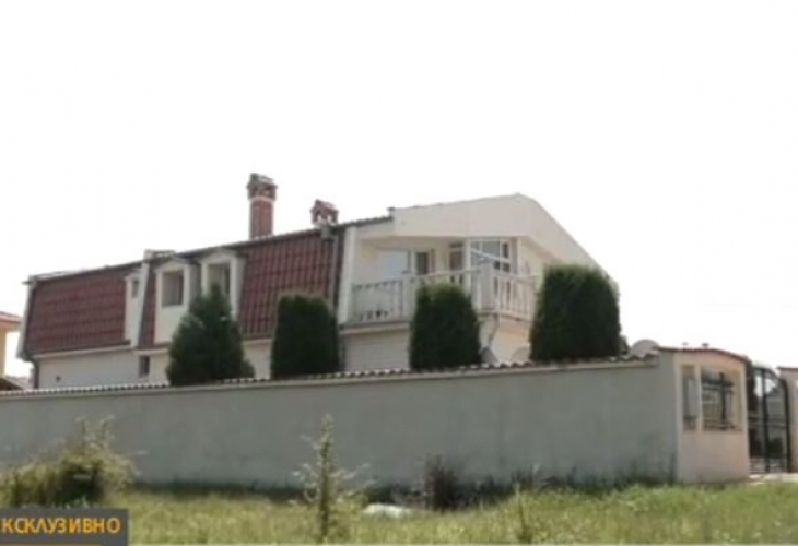 Скандални разкрития за кралете на джебчийството у нас, които живеят в лукс и охолство! Ето колко точно са взели за ремонта на парламента (ВИДЕО)