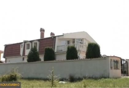 Скандални разкрития за кралете на джебчийството у нас, които живеят в лукс и охолство! Ето колко точно са взели за ремонта на парламента (ВИДЕО)