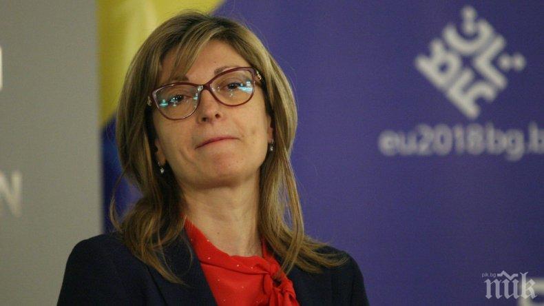 Екатерина Захариева пред „Известия“: Холандия и Франция не пускат България в Шенген
