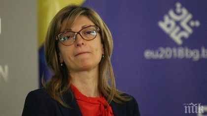 Екатерина Захариева пред „Известия“: Холандия и Франция не пускат България в Шенген