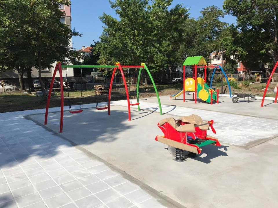 Най-новата и модерна детска площадка в „Южен“ готова до дни