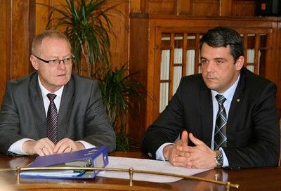 Градят 440 места за паркиране в центъра на Пловдив, който желае - плаща 15 лв.