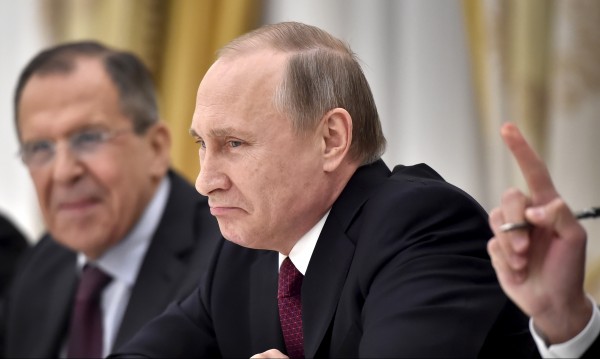 Кремъл чака информационна атака срещу Путин