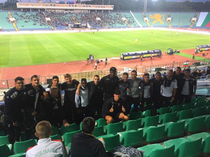 (СНИМКА) Представителният тим на Локомотив изгледа победата над Норвегия