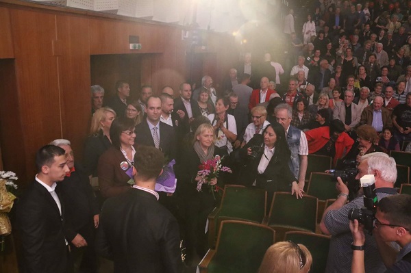 Европейски избори 2019: Корнелия Нинова, БСП: Борисов си купува спокойствие за 6 млрд.лв., а твърди че няма пари за заплати