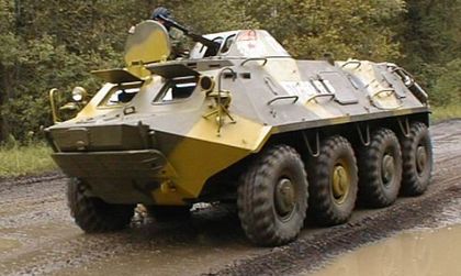 Пиян руснак с краден БТР в магазин, за...бутилка вино