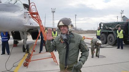 Николай Ненчев на посещение в авиобазите в Крумово и Граф Игнатиево