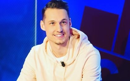 Тежка седмица чака Барса, швед се забавлява с кубчето на Рубик