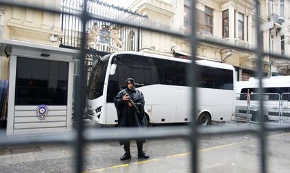 Арестуваните в Турция българки: Добре сме, държим се!