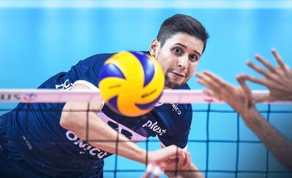 Силен Ники Пенчев с 10 точки и MVP! ОНИКО изравни полуфинала срещу Ястржембски (видео + снимки)