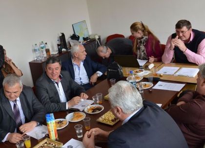 Очаквано: Отложиха избора на национален селекционер