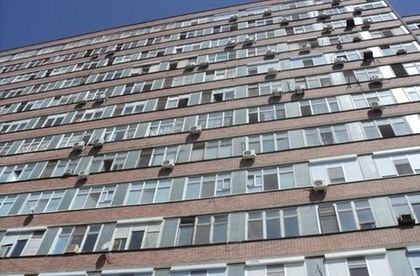 Млада жена е скочилата от висок етаж на Окръжна болница в Пловдив