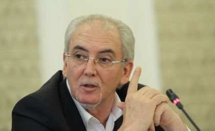 Местан плаши с "мащабни протестни действия на хиляди български граждани"!