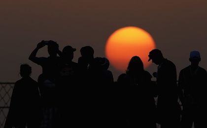На живо: Кой ще грабне световната титла във Формула 1