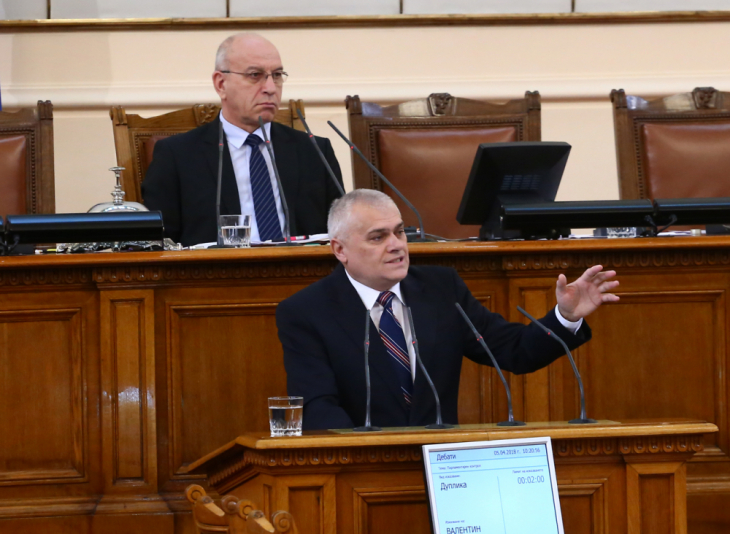 Валентин Радев призна: Чуждите шофьори масово не си плащат глобите у нас